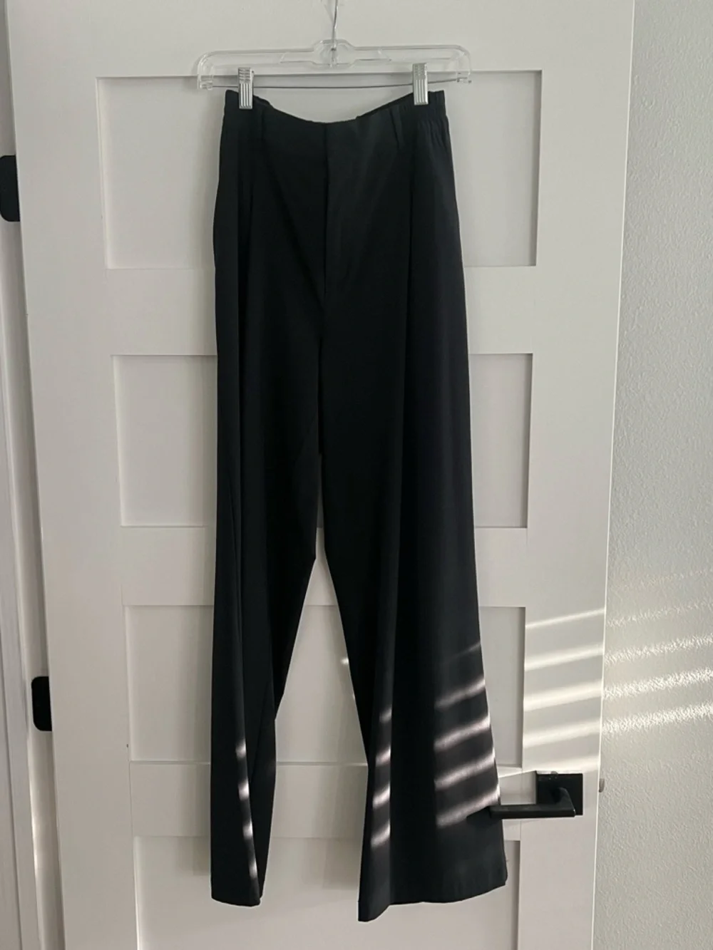 Alo Pursuit Trouser Pant - Picture 3 of 5